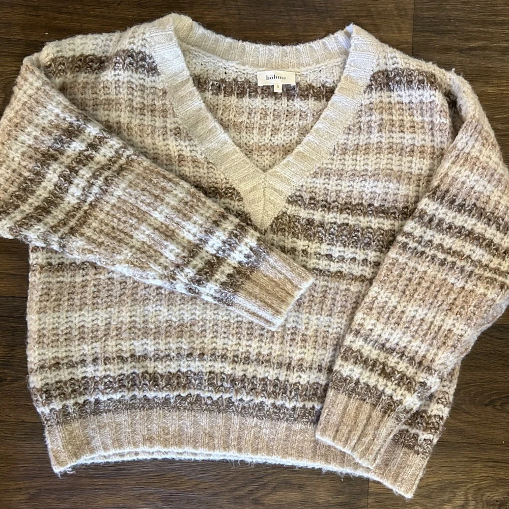 Bohme V Neck Sweater - Picture 3 of 6